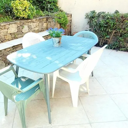 Island Of Calm With Sea View شقة